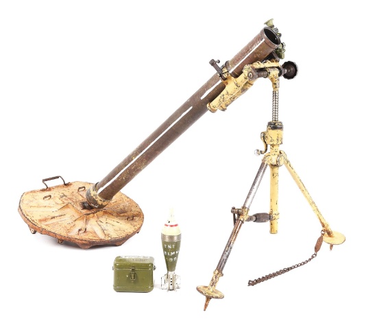 RUSSIAN WORLD WAR II 82-BM-37 82MM MORTAR WITH DUMMY ROUND & CHINESE TYPE 62 MORTAR SIGHT.
