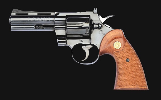 (C) EXCEPTIONAL COLT PYTHON .357 MAGNUM DOUBLE ACTION REVOLVER WITH ORIGINAL FACTORY BOX (1960).