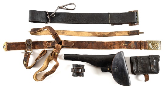 LOT OF 5: US CIVIL WAR ENLISTED CAVALRY LEATHER GEAR.