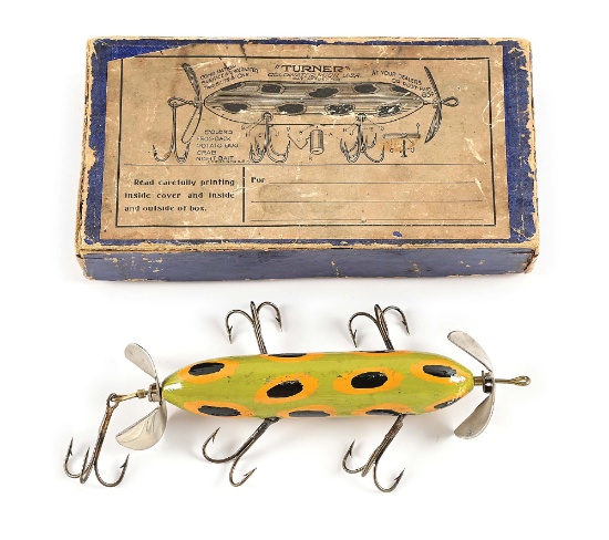 ZACHARY TURNER’S CASTING BAIT IN FROG-BACK WITH RARE PICTURE BOX