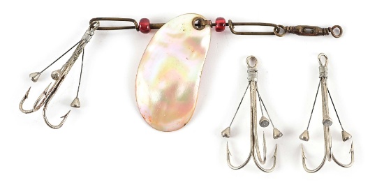 EARLY UNKNOWN MOTHER OF PEARL KIDNEY SPINNER WITH 3 BING’S WEEDLESS HOOKS