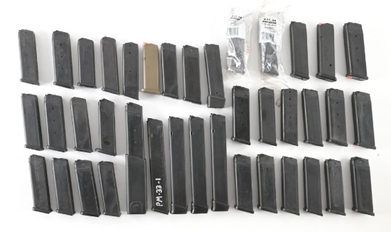 LARGE LOT OF GLOCK MAGAZINES.