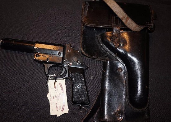 Flare Gun with Holster
