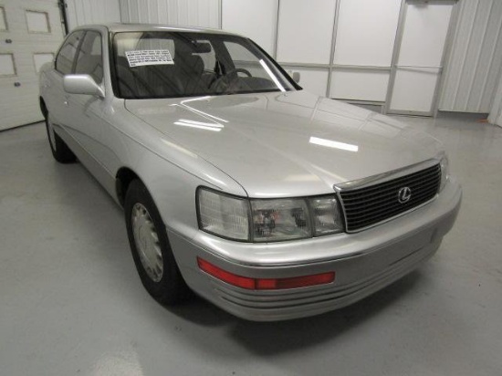 1990 Lexus LS 400 Sedan