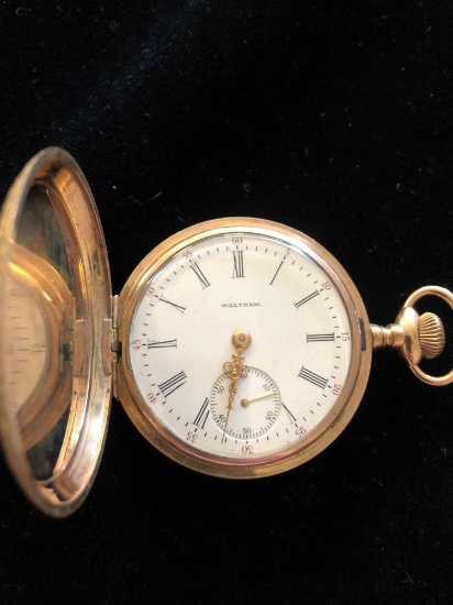 Waltham Fancy Hunters case Pocket Watch. 15 jewels