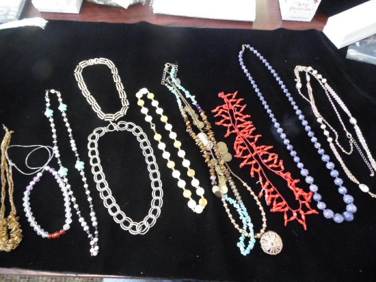 Lot of 10 Necklaces