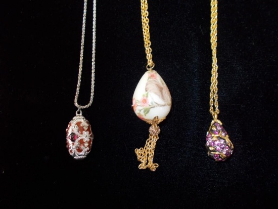 Egg Shaped necklaces and Pendant