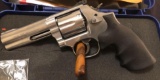 S & W Model 686-8 S & W .357 Magnum