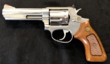 Taurus 22 Magnum 4