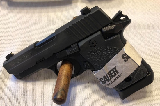 Sig Sauer P938 9mm Para