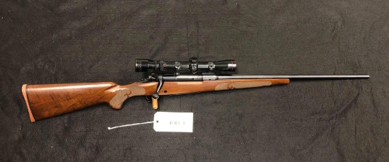 Winchester Model 70 Classic Featherweight