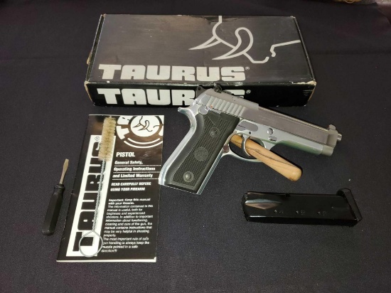 Taurus Int. Mfg. PT 99 AFS 9mm para
