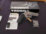 Taurus Int. MFG. 44 Magnum Revolver M44CP 6 shot