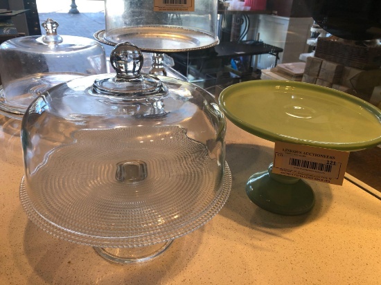 2 Cake Stands