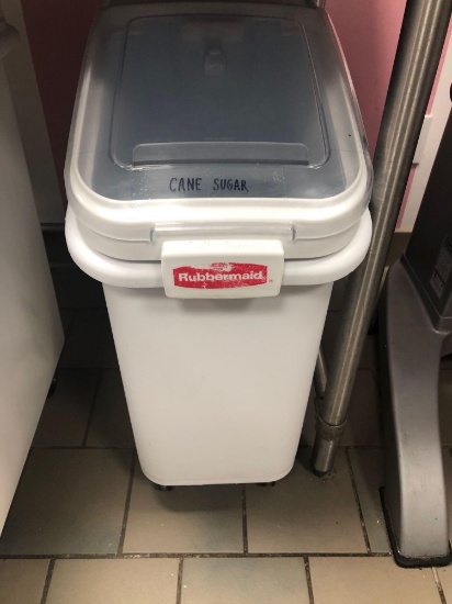 Rubbermaid Flour Bin on Casters
