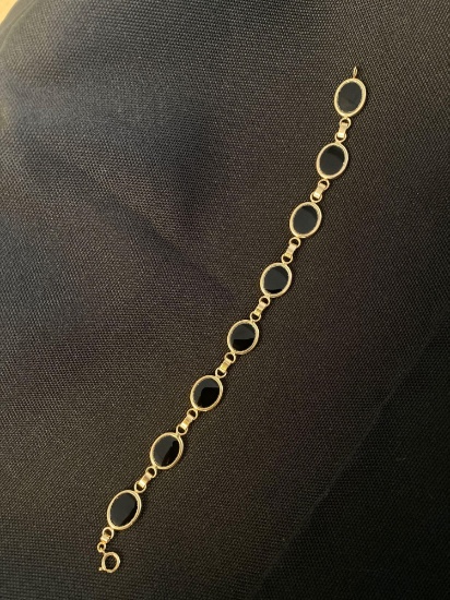 Ladies Onyx Bracelet with Oval Cut Onyx