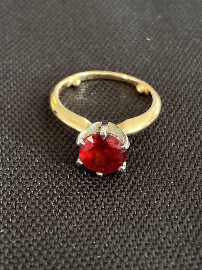 Ladies 14K Yellow Gold Ring with Red Solitaire Stone with Platinum Prongs