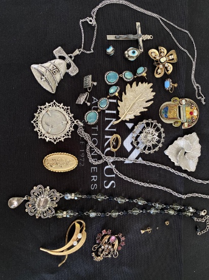 Assorted Lot of Vintage Costume Jewelry