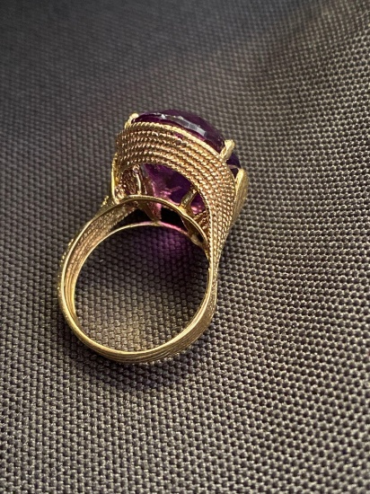 14K Amethyst Yellow Gold Vintage Style Ring
