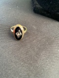 10K Gold and Onyx Ring
