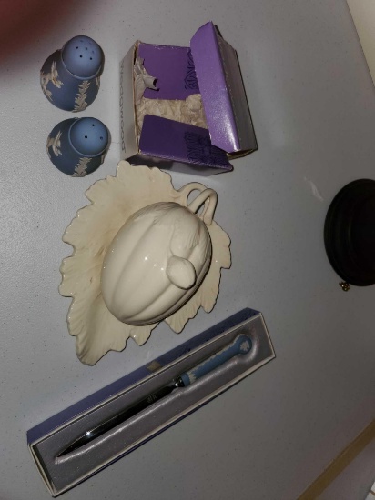 4 Wedgwood Pieces