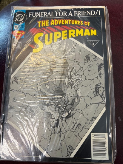 2 DC Comics The Adventures of Superman