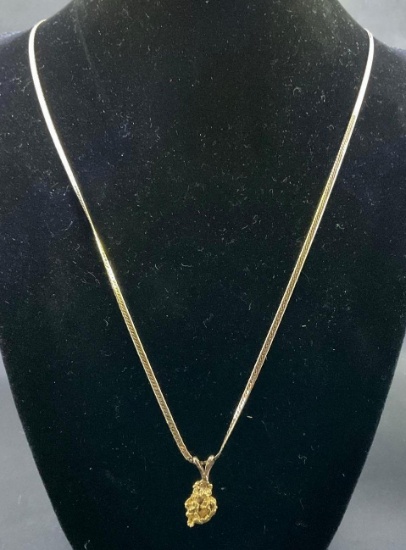 14K Yellow Gold Serpentine Necklace with Gold Nugget Pendant