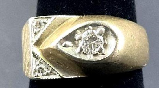 10K Yellow and Diamond Men's Ring
