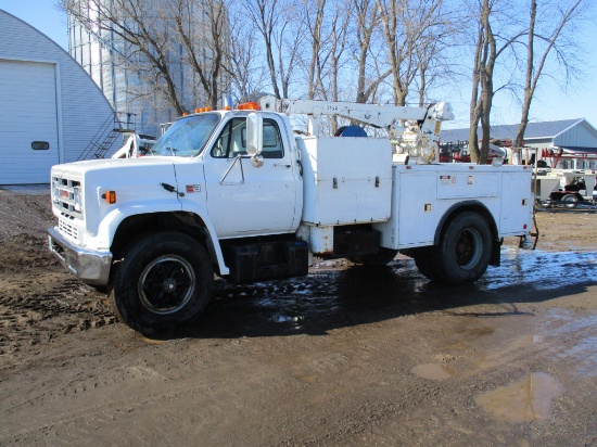 1988 GMC 7000 service truck, GM 8.2 dsl engine, 6 sp. 64,907 miles showing, Hi Ranger utility box