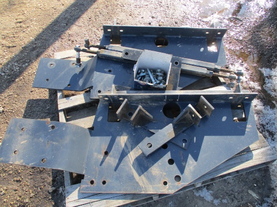 Set of mounting brackets, fit Case IH quad trac