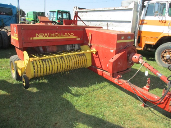 New Holland 570 baler w/thrower