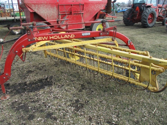 New Holland 256 rake