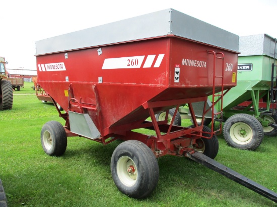 Minnesota 260 gravity wagon w/Knowles running gear