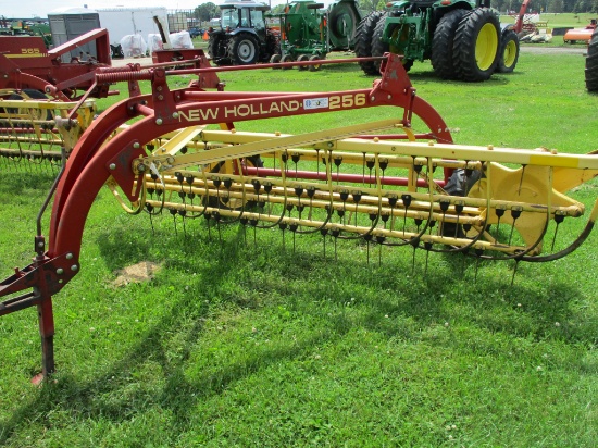 New Holland 256 rake