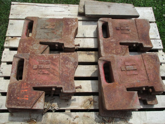 10 IH tractor weights, SELL 10 X $