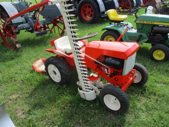 Simplicity garden tractor w/sickle mower, grading blade, front blade, running