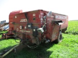 Roto Mix 414-14B forage express TMR, scale