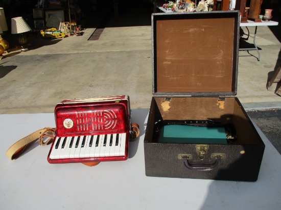 Noble accordian with case