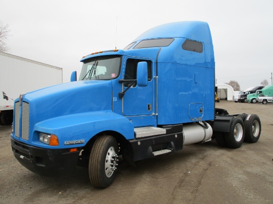 2005 Kenworth T600, 1,012,815 miles showing, Aerocab double bunk sleeper, Cat C-15, 475 hp