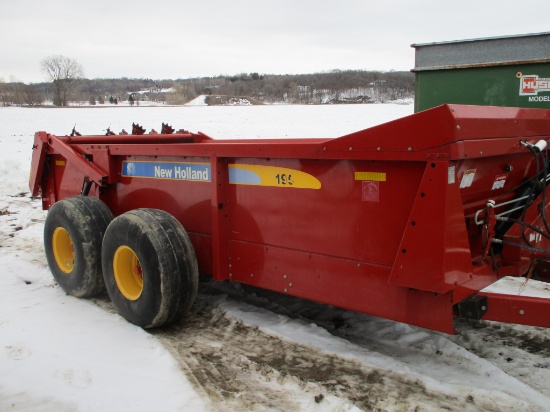 New Holland 195 manure spreader, tandem, Hyd end gate, top beater, very nice