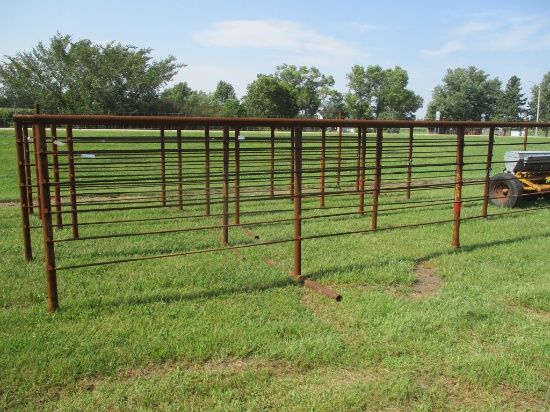 Heavy duty portable cattle panel, 5' tall x 24' long