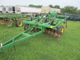 John Deere 714, 7 shank disc chisel
