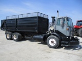 2007 Auto Car tandem truck, w/Aulick 2157, 21 Ft. silage box, hyd power gate, Cummins eng. Allison