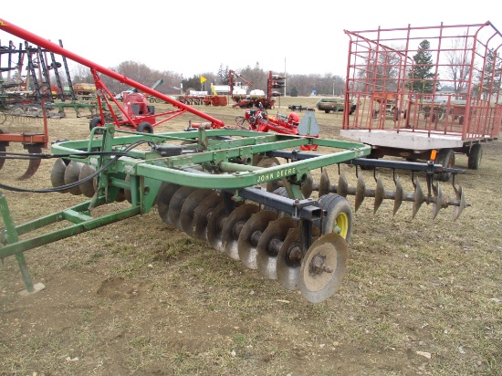 John Deere 215, 16 ft. disc