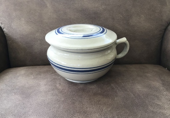 RED WING BLUE BANDED CHAMBER POT - VERY NICE