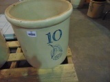RED WING 10 GALLON CROCK, BLUE BIRCHLEAF - BASE CHIP