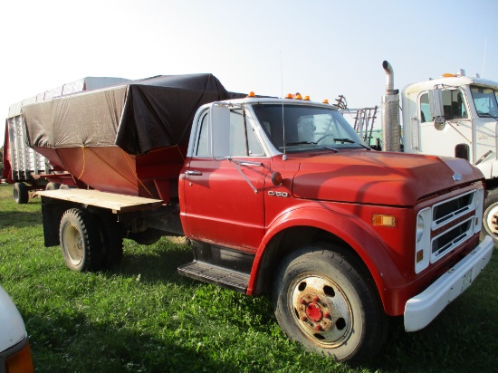 1971 Chevy C50 single Ax truck, w/gravity wagon & brush auger, 41,986 miles showing