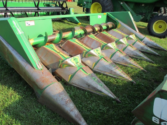 John Deere 643 6R corn head w/PTO shafts