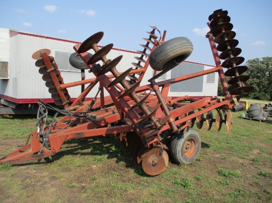 Int 490, 22' disc, hyd wings