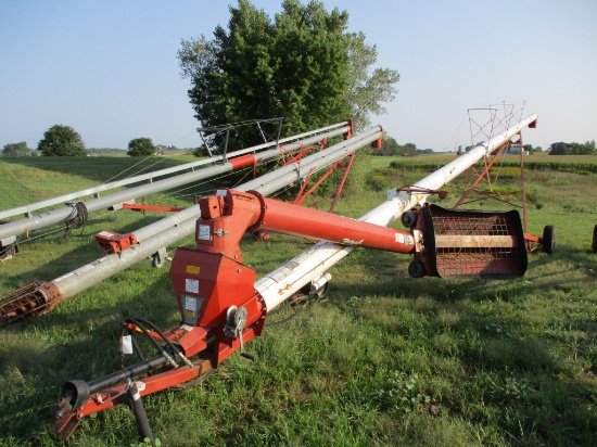 Feterl 10" x 61' auger, swing hopper